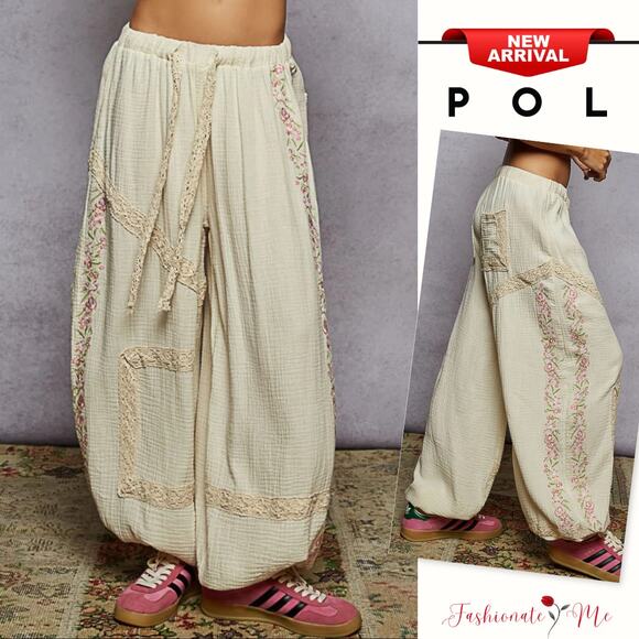 POL Floral Embroidered Lace Trim Detail Drawstring Waist Jogger Pants | Cream - Picture 1 of 4